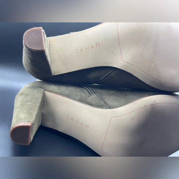 TAHARI Christy Studded Suede Bootie in Olive, 9.5, NWOT - Picture 5 of 16